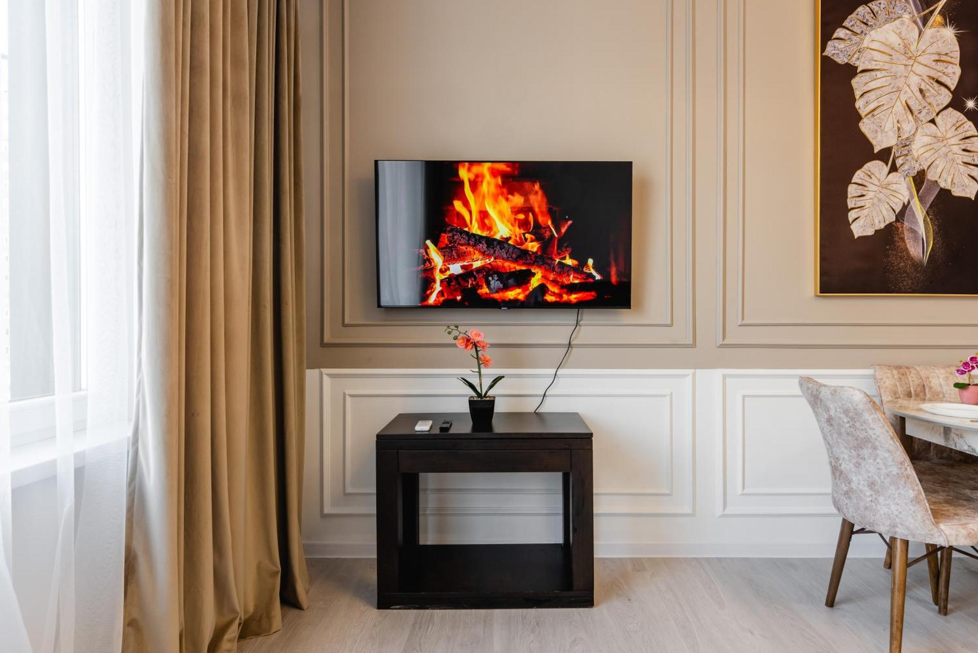 Five Business-Class Rooms In R-House Near Mega Center Алма Ата Екстериор снимка