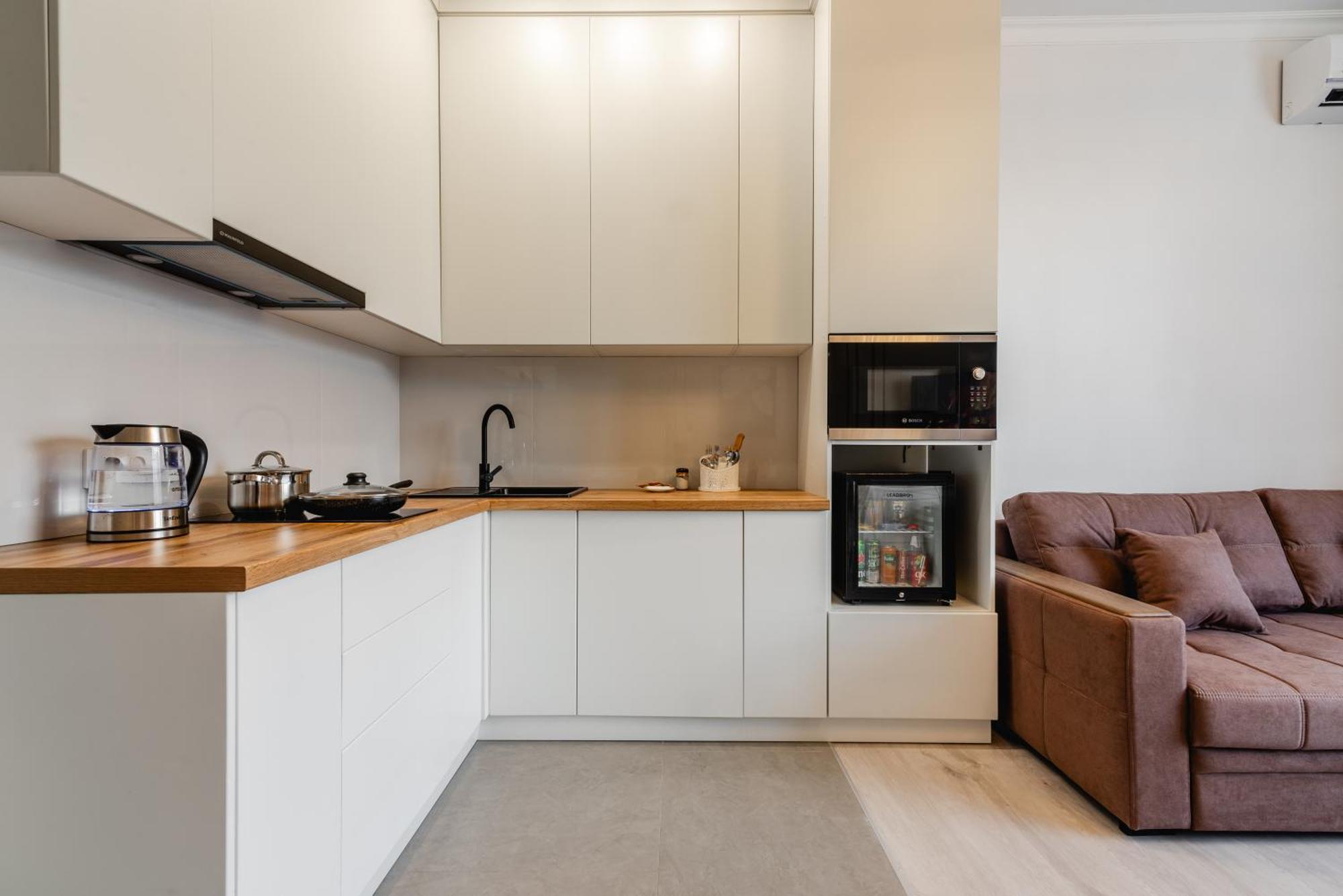 Five Business-Class Rooms In R-House Near Mega Center Алма Ата Екстериор снимка