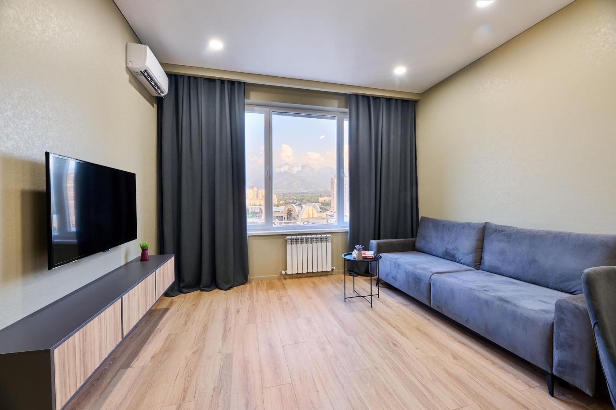 Five Business-Class Rooms In R-House Near Mega Center Алма Ата Екстериор снимка