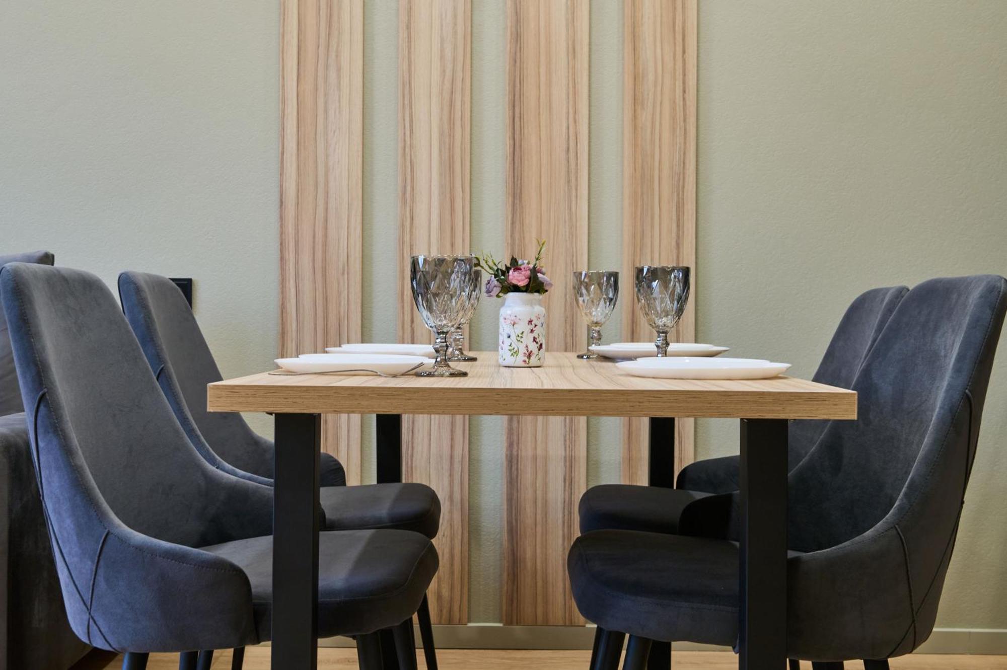 Five Business-Class Rooms In R-House Near Mega Center Алма Ата Екстериор снимка