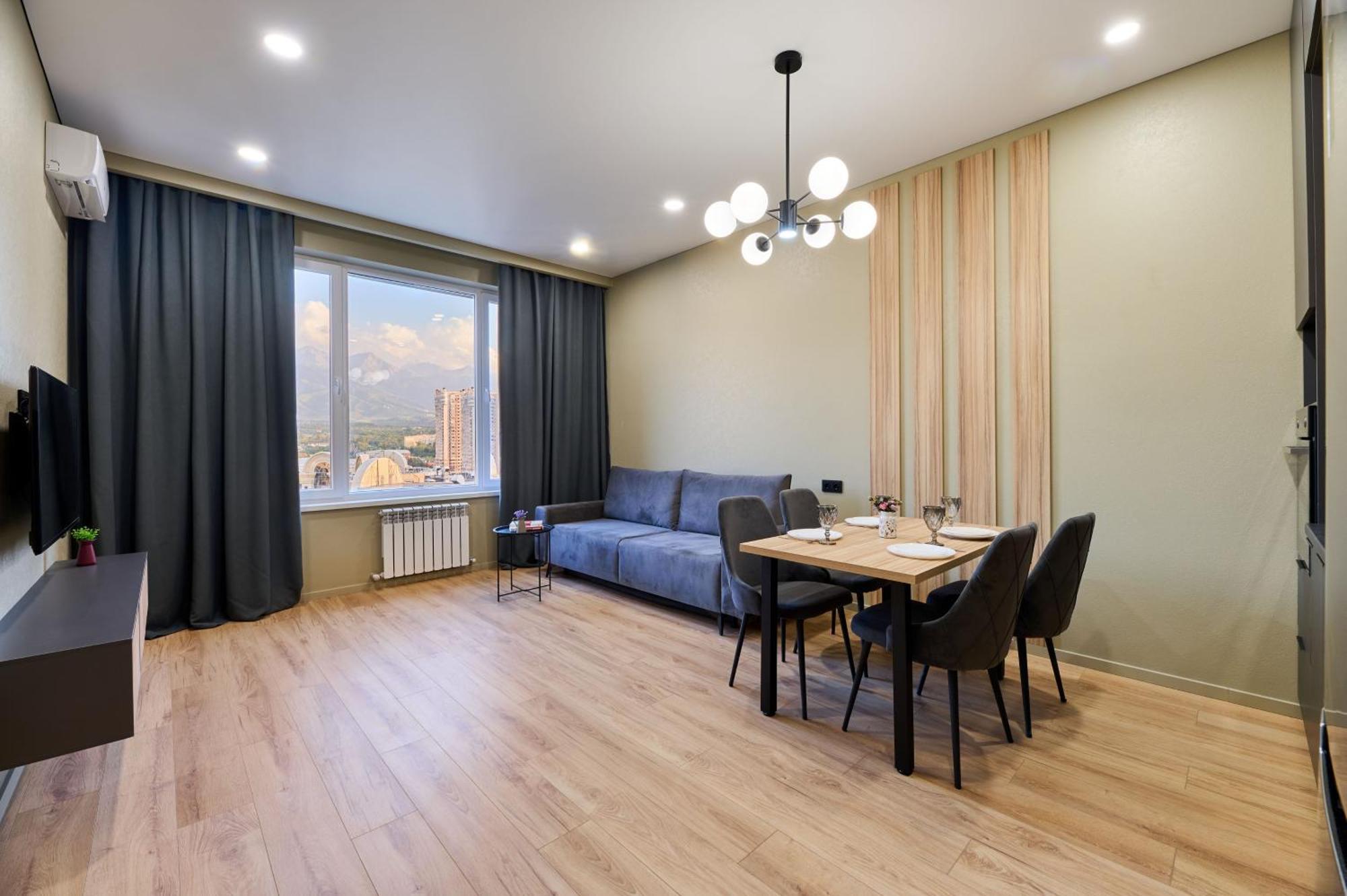 Five Business-Class Rooms In R-House Near Mega Center Алма Ата Екстериор снимка