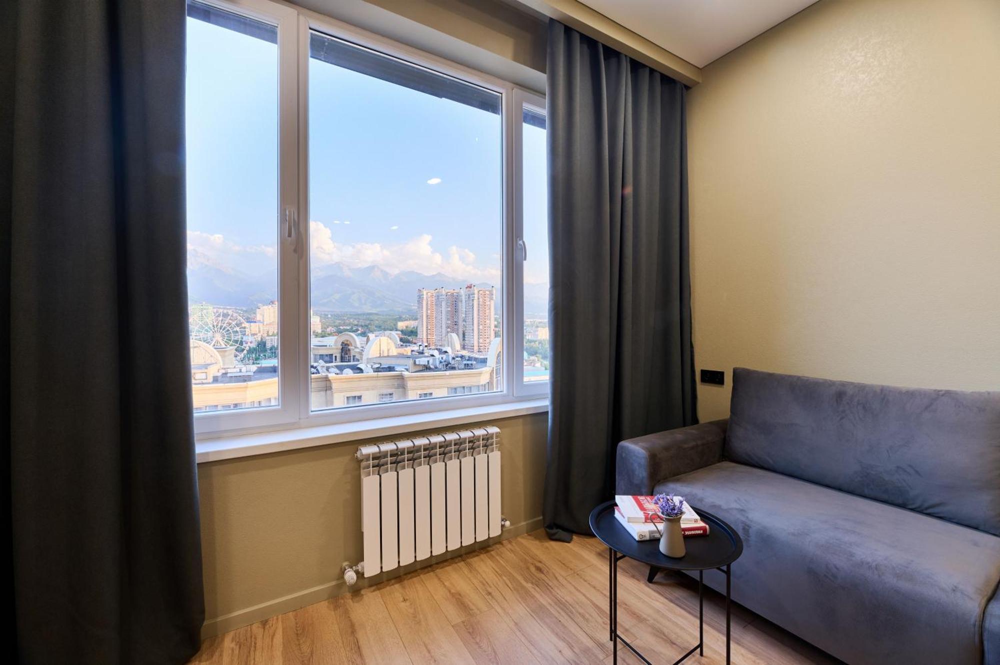Five Business-Class Rooms In R-House Near Mega Center Алма Ата Екстериор снимка